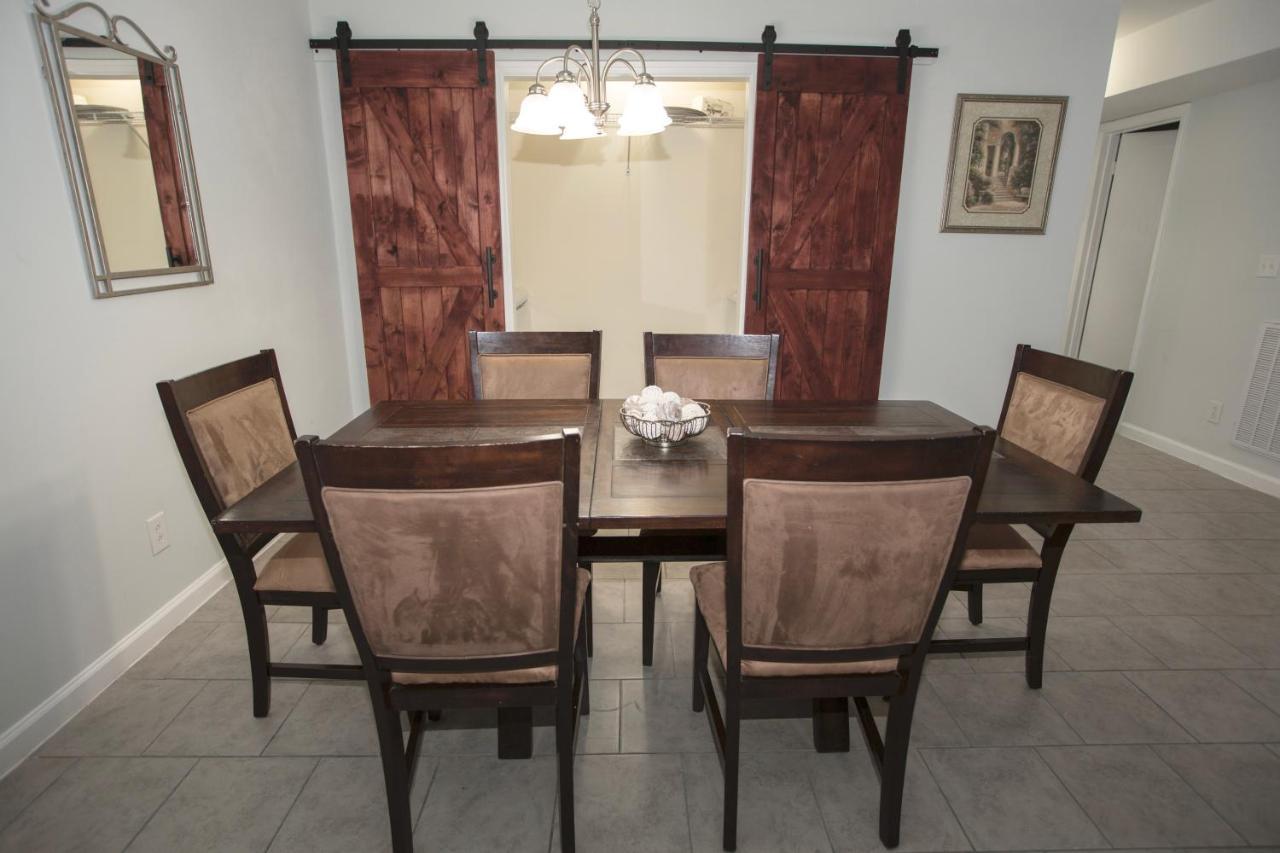 Elegant 3 Bedroom Apt With Free Parking And Balcony Νάσβιλ Εξωτερικό φωτογραφία