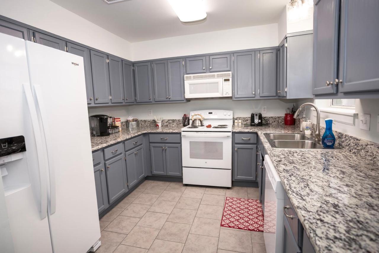 Elegant 3 Bedroom Apt With Free Parking And Balcony Νάσβιλ Εξωτερικό φωτογραφία